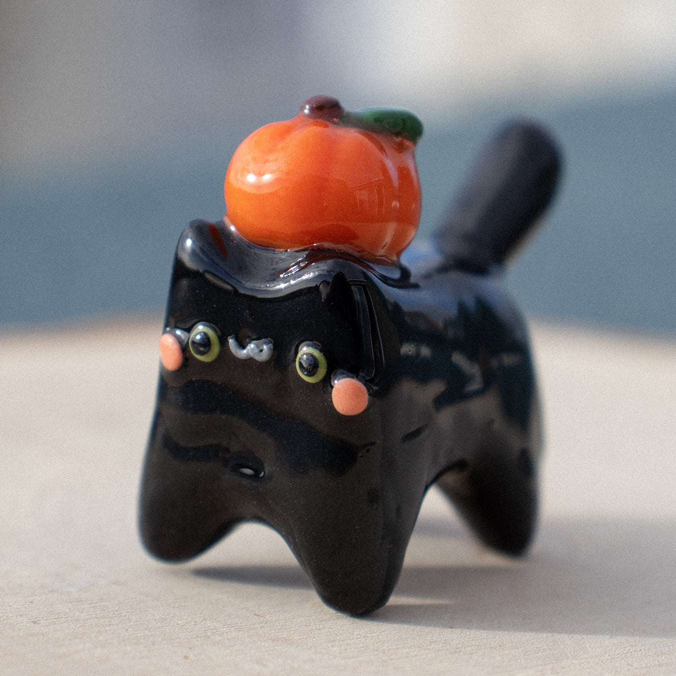 pumpkin catto!!! (v spooooky)